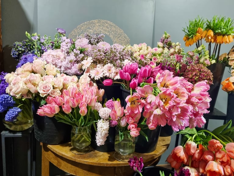 Kinderen bloemen maken